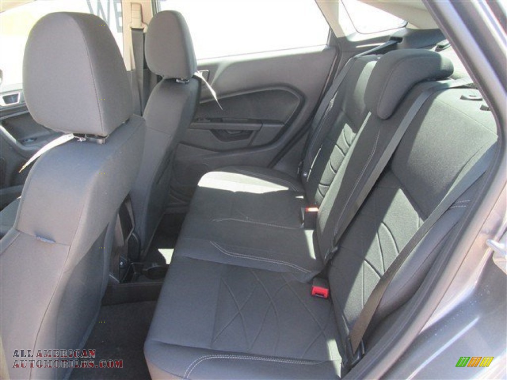 2014 Fiesta SE Sedan - Storm Gray / Charcoal Black photo #2