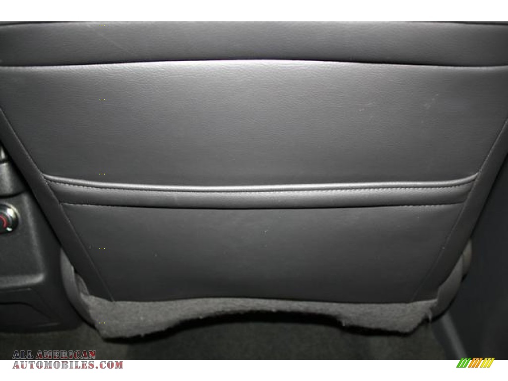 2011 Explorer XLT 4WD - Ingot Silver Metallic / Charcoal Black photo #29