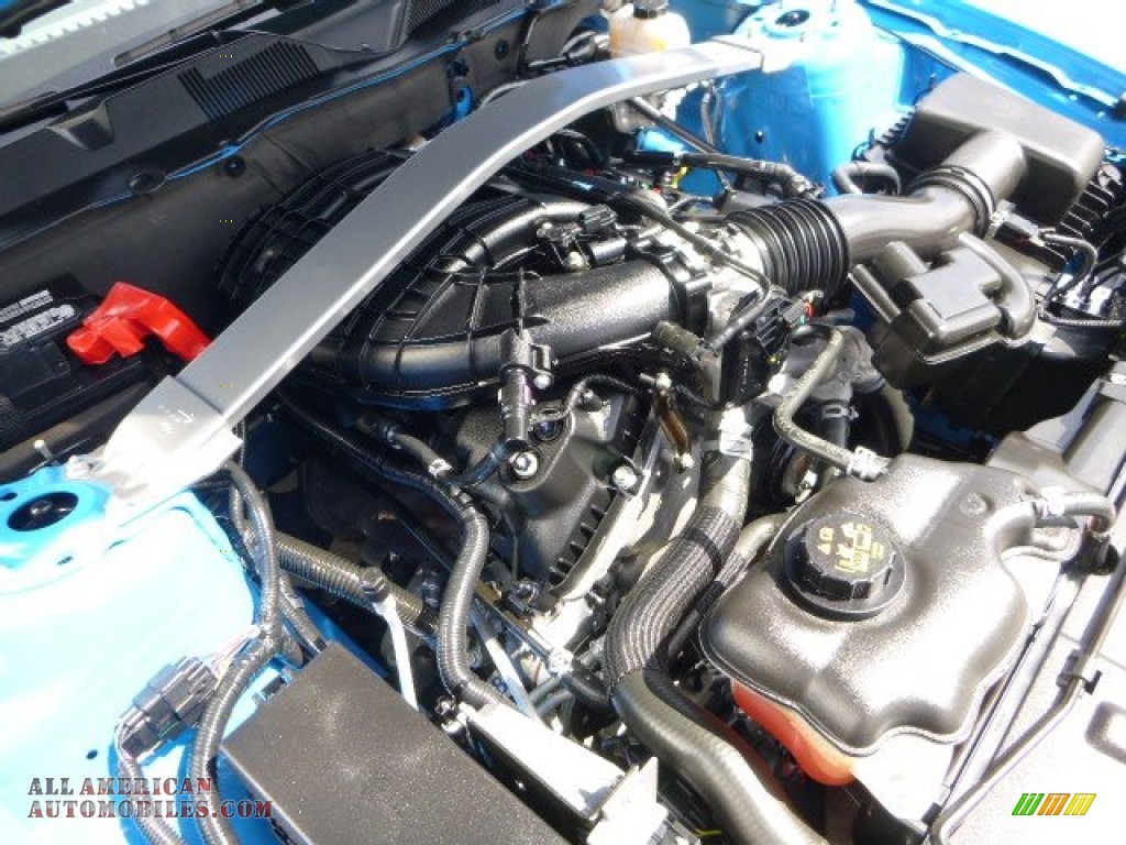 2014 Mustang V6 Premium Convertible - Grabber Blue / Charcoal Black photo #22
