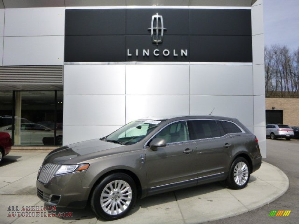Mineral Gray Metallic / Light Stone Lincoln MKT EcoBoost AWD