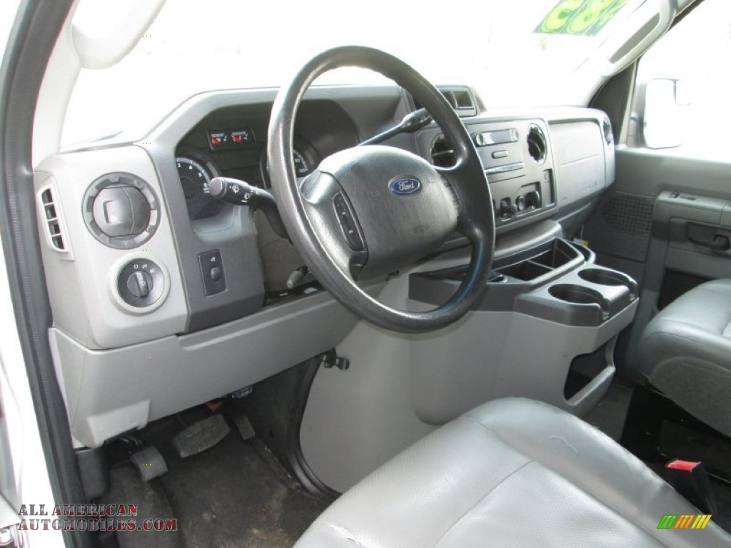 2011 E Series Van E150 Commercial - Oxford White / Medium Flint photo #15