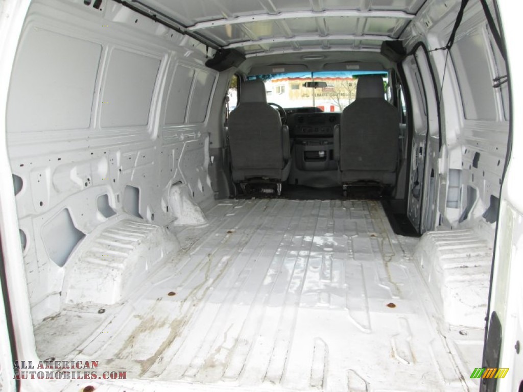 2011 E Series Van E150 Commercial - Oxford White / Medium Flint photo #21