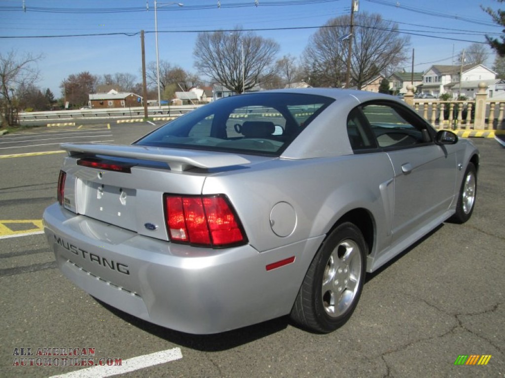 2004 Mustang V6 Coupe - Silver Metallic / Medium Graphite photo #7