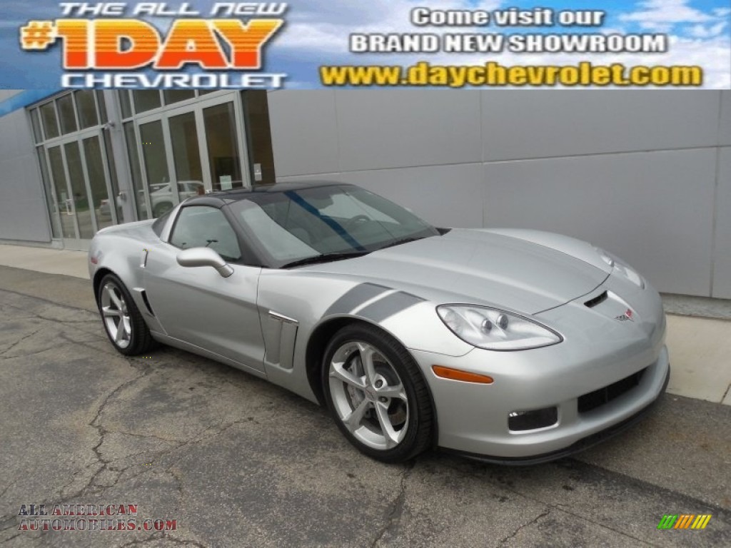 2010 Chevrolet Corvette Grand Sport Coupe in Blade Silver Metallic