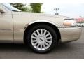 Lincoln Town Car Signature Light French Silk Clearcoat photo #28