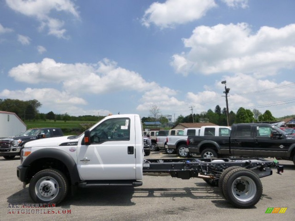 2015 F550 Super Duty XL Regular Cab 4x4 Chassis - Oxford White / Steel photo #5