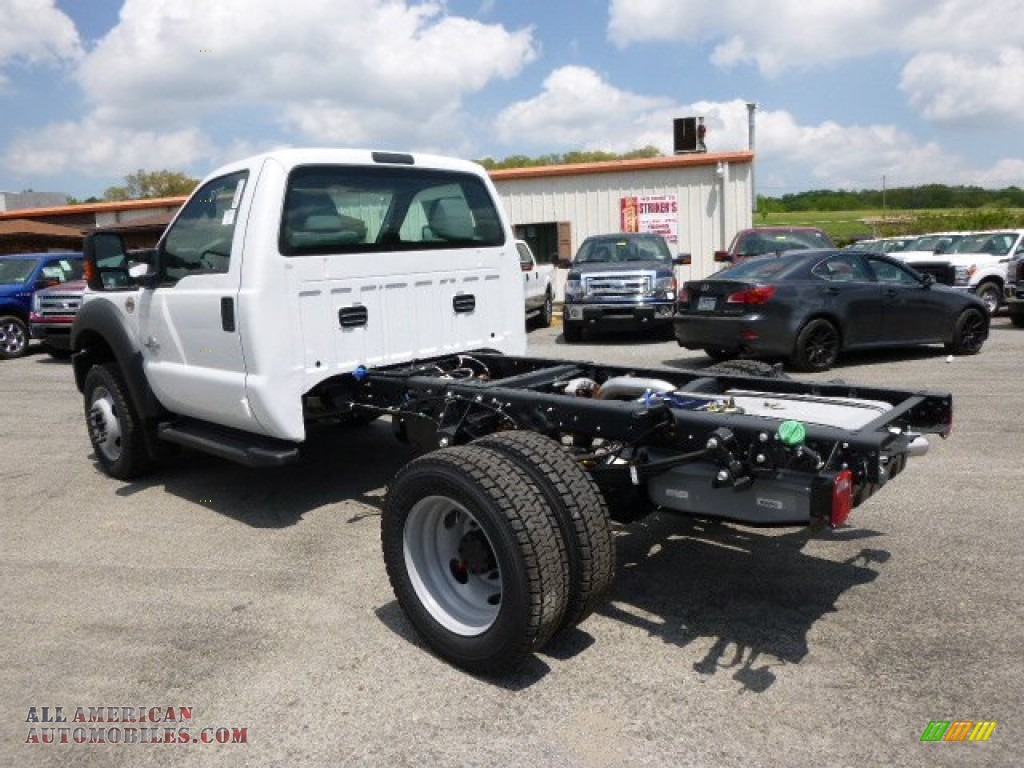 2015 F550 Super Duty XL Regular Cab 4x4 Chassis - Oxford White / Steel photo #6