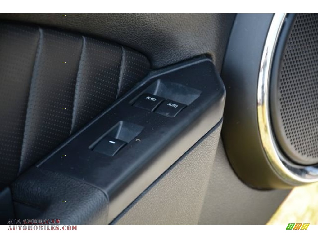 2014 Mustang V6 Premium Convertible - Ingot Silver / Charcoal Black photo #19