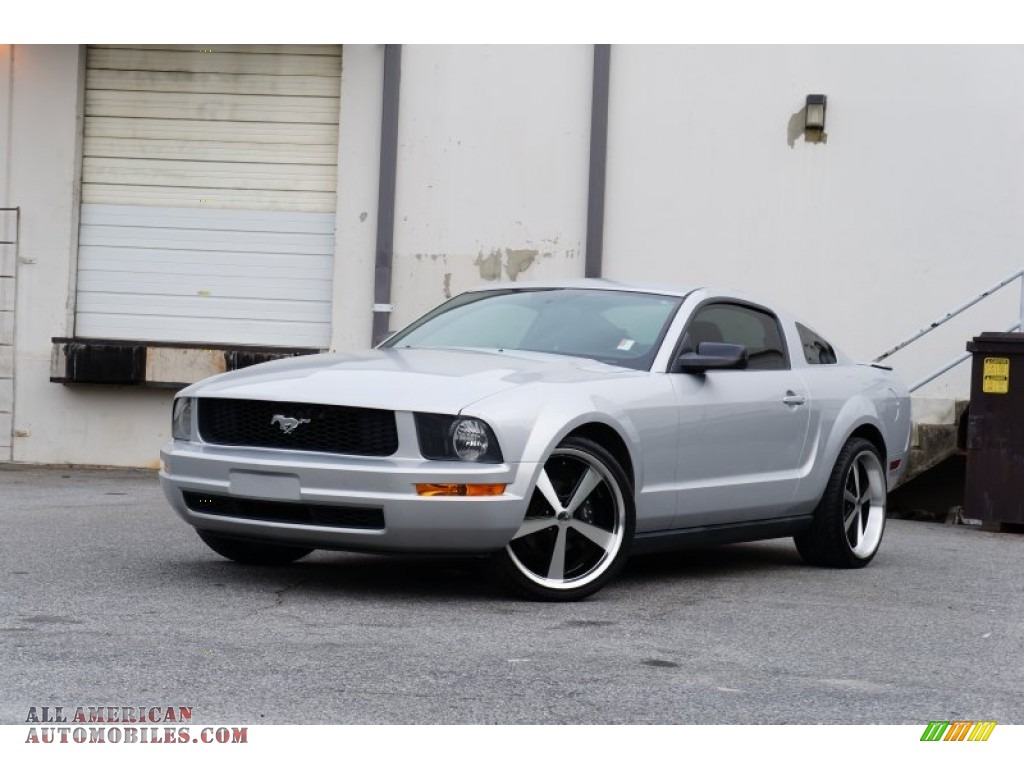 Satin Silver Metallic / Dark Charcoal Ford Mustang V6 Deluxe Coupe