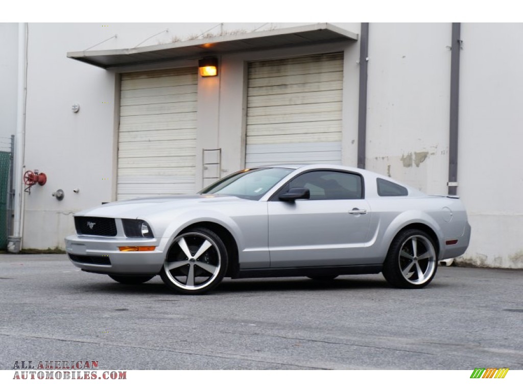 2007 Mustang V6 Deluxe Coupe - Satin Silver Metallic / Dark Charcoal photo #16