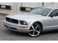 Ford Mustang V6 Deluxe Coupe Satin Silver Metallic photo #17