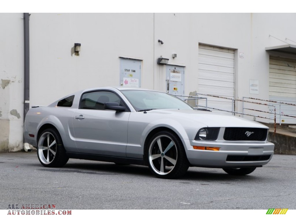 2007 Mustang V6 Deluxe Coupe - Satin Silver Metallic / Dark Charcoal photo #19
