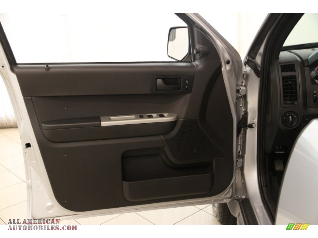 2012 Escape XLT 4WD - Ingot Silver Metallic / Charcoal Black photo #5