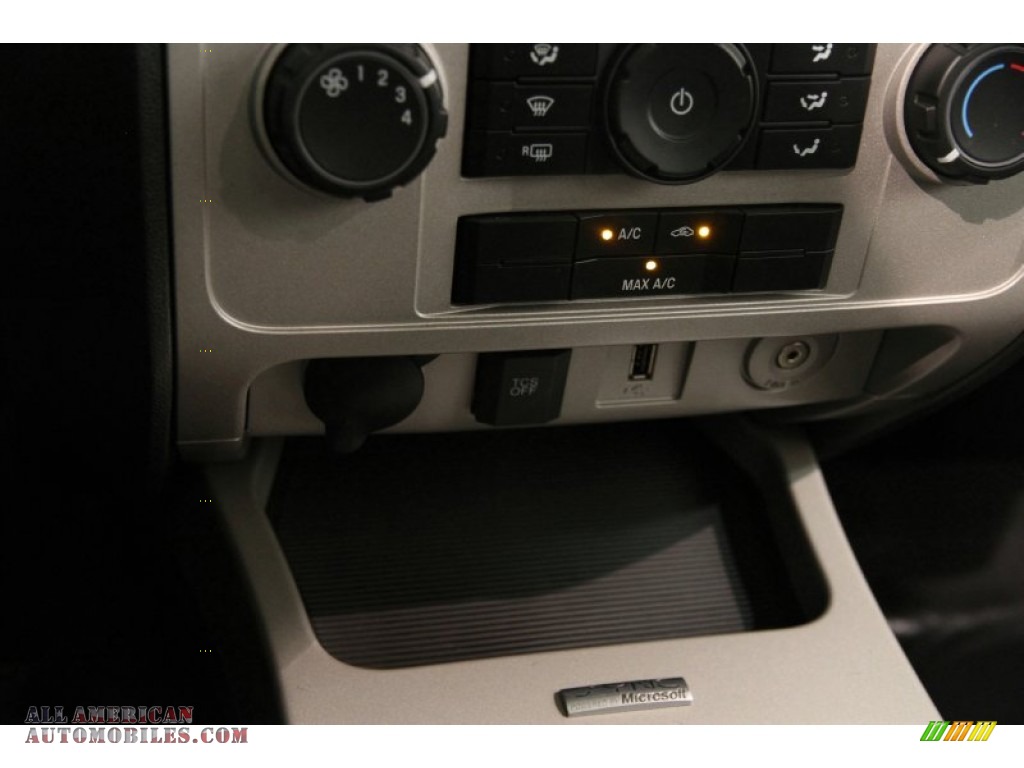 2012 Escape XLT 4WD - Ingot Silver Metallic / Charcoal Black photo #13