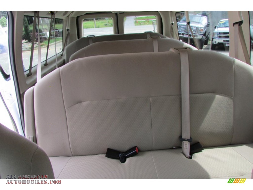 2012 E Series Van E350 XLT Passenger - Oxford White / Medium Pebble photo #27