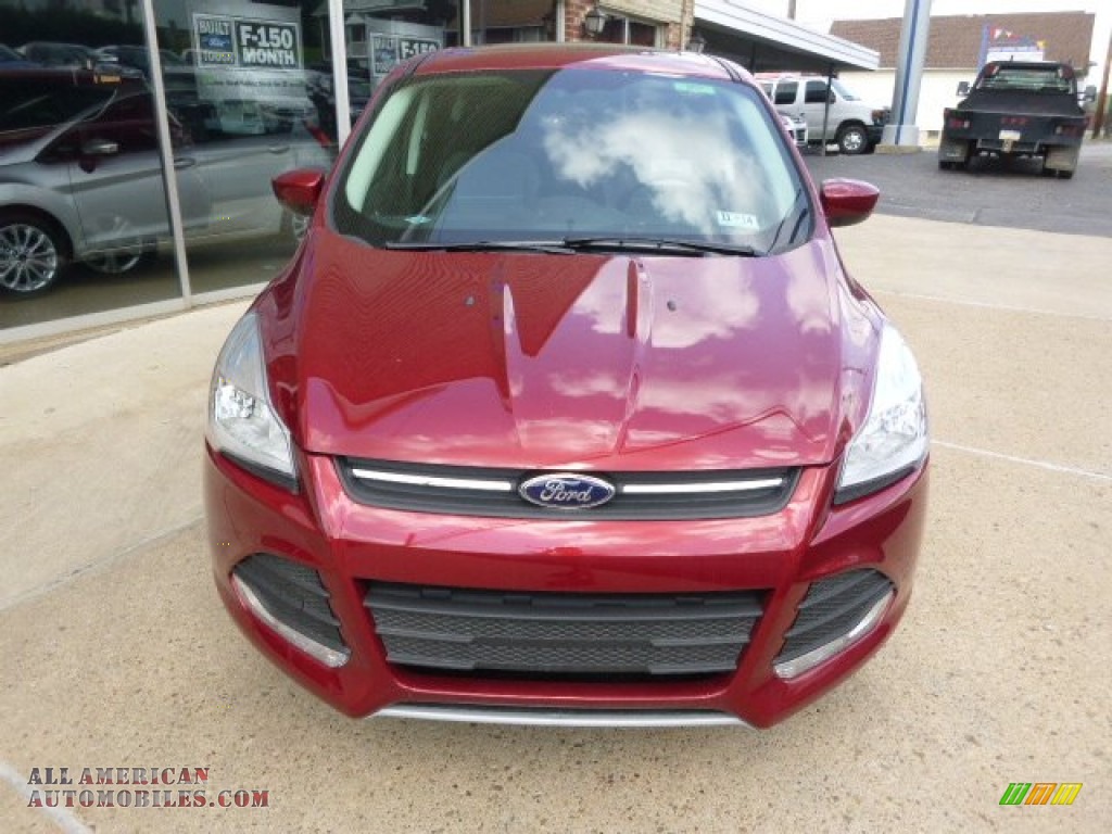 2014 Escape SE 2.0L EcoBoost 4WD - Ruby Red / Charcoal Black photo #2