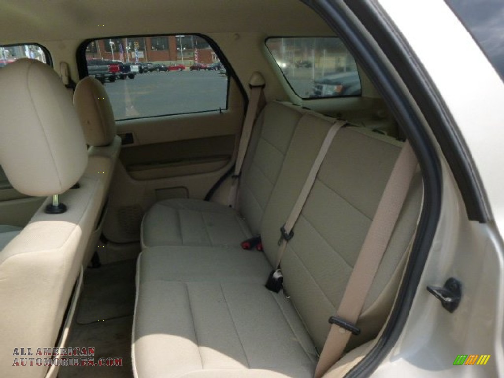2012 Escape XLT V6 4WD - Gold Leaf Metallic / Camel photo #13