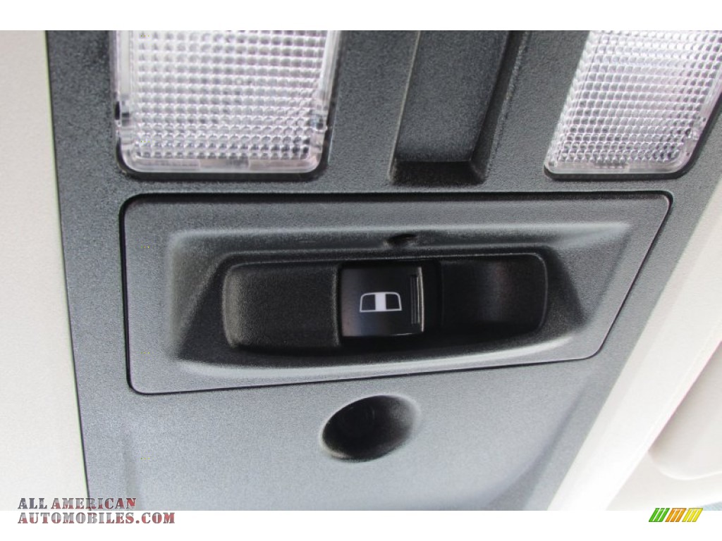 2011 Ram 1500 SLT Quad Cab 4x4 - Brilliant Black Crystal Pearl / Dark Slate Gray/Medium Graystone photo #46