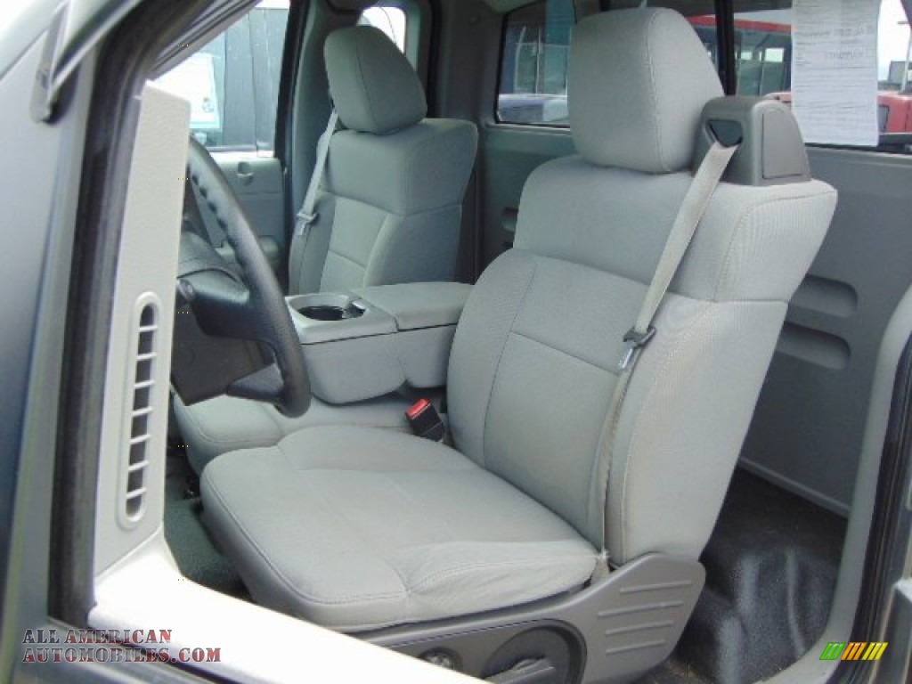 2005 F150 STX Regular Cab 4x4 - Dark Shadow Grey Metallic / Medium Flint Grey photo #13