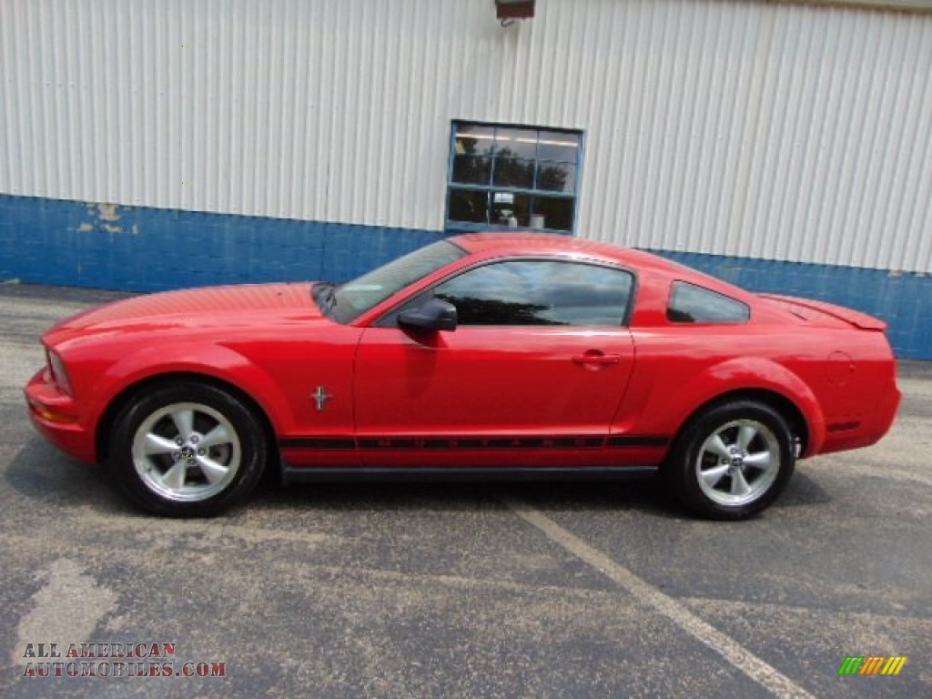 2007 Mustang V6 Deluxe Coupe - Torch Red / Dark Charcoal photo #2