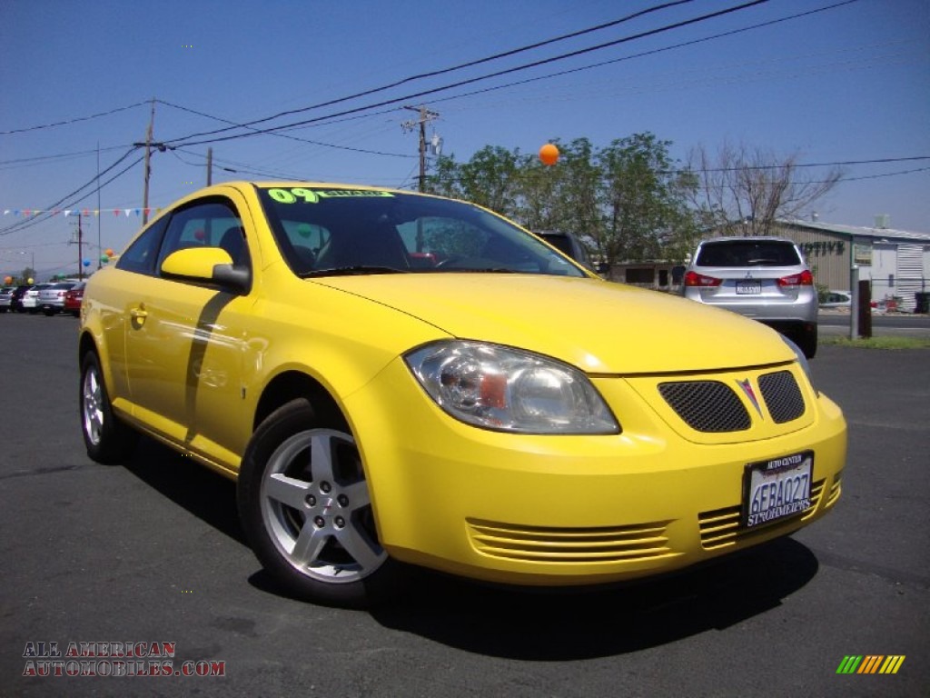 Competition Yellow / Ebony Pontiac G5 