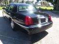 Lincoln Town Car Executive Black Clearcoat photo #3