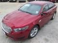 Ford Taurus SEL Ruby Red photo #4