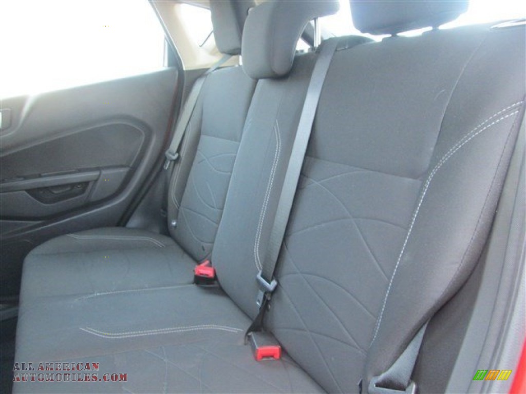 2014 Fiesta SE Hatchback - Race Red / Charcoal Black photo #10