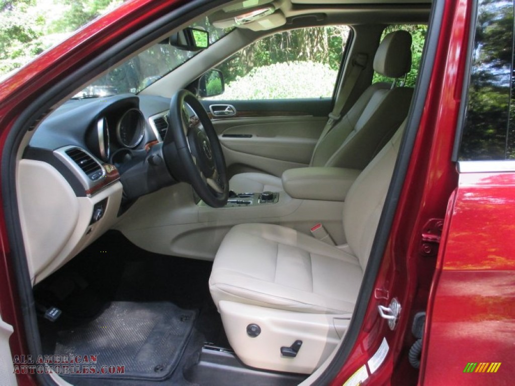 2012 Grand Cherokee Limited 4x4 - Deep Cherry Red Crystal Pearl / Black/Light Frost Beige photo #24