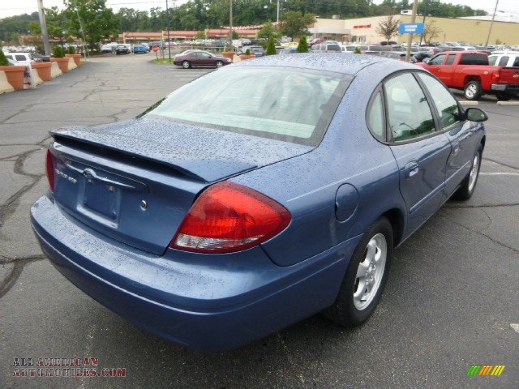 2004 Taurus SES Sedan - True Blue Metallic / Medium Graphite photo #5