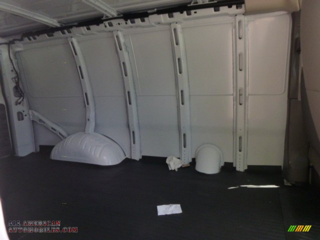 2014 Express 2500 Cargo WT - Summit White / Medium Pewter photo #10