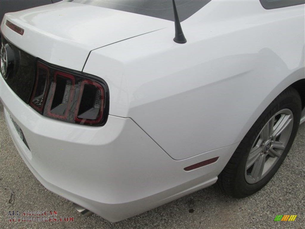 2014 Mustang V6 Coupe - Oxford White / Charcoal Black photo #5