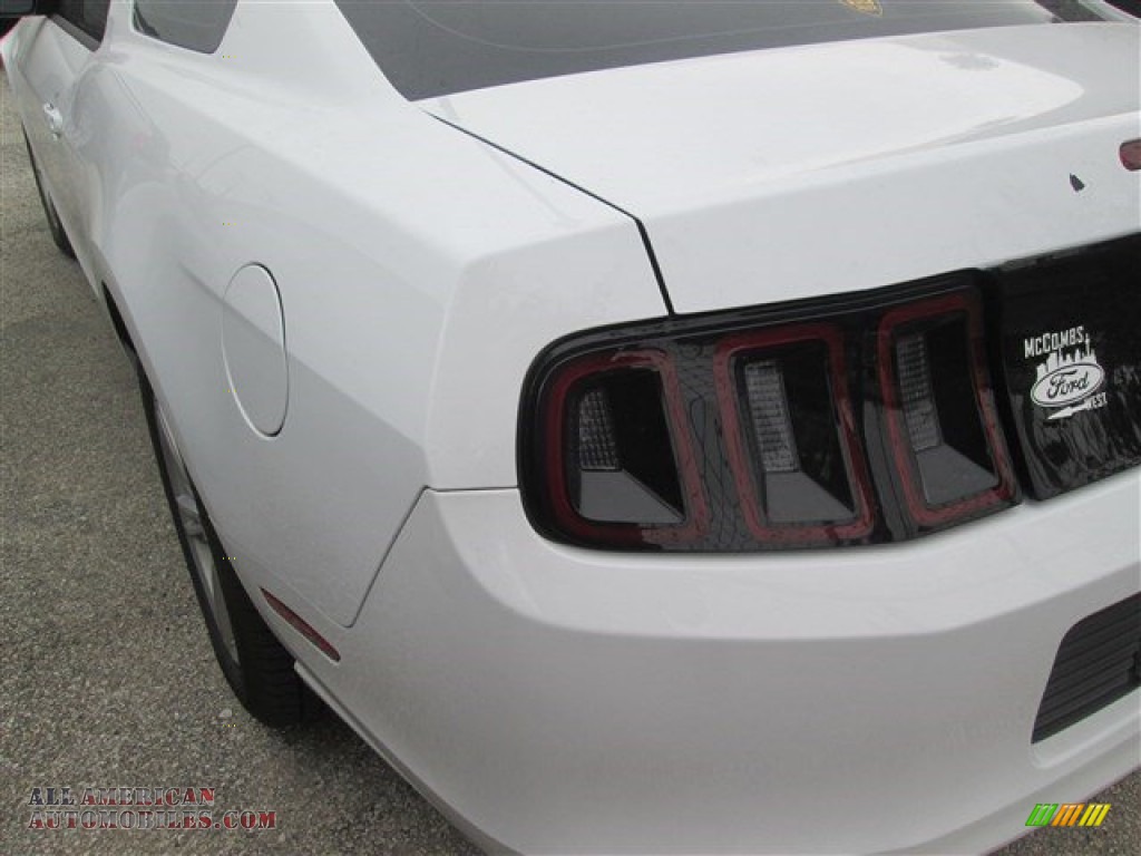 2014 Mustang V6 Coupe - Oxford White / Charcoal Black photo #6