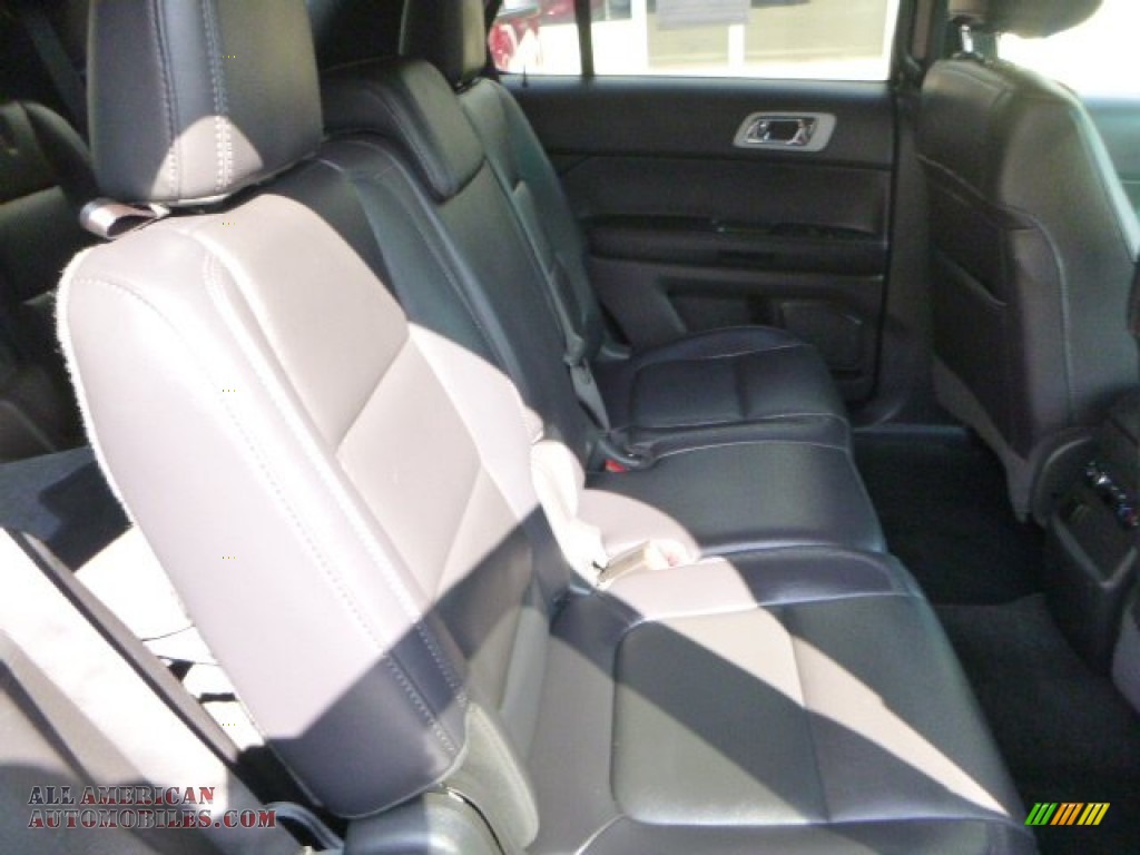 2011 Explorer XLT 4WD - Sterling Grey Metallic / Charcoal Black photo #14