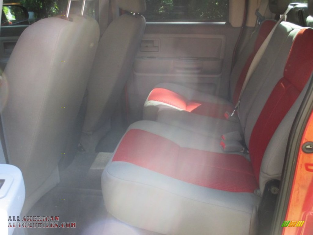 2006 Dakota SLT Quad Cab 4x4 - Flame Red / Medium Slate Gray photo #17