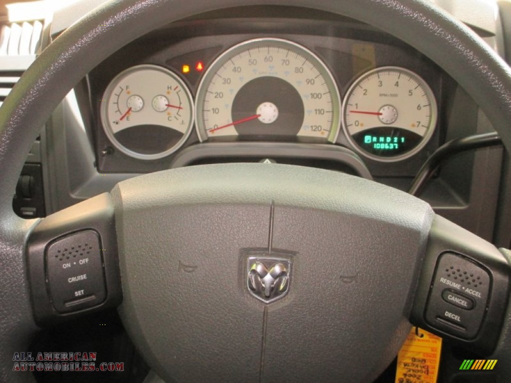2006 Dakota SLT Quad Cab 4x4 - Flame Red / Medium Slate Gray photo #21