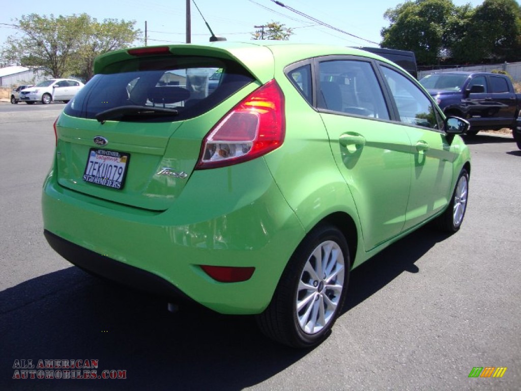 2014 Fiesta SE Hatchback - Green Envy / Charcoal Black photo #7