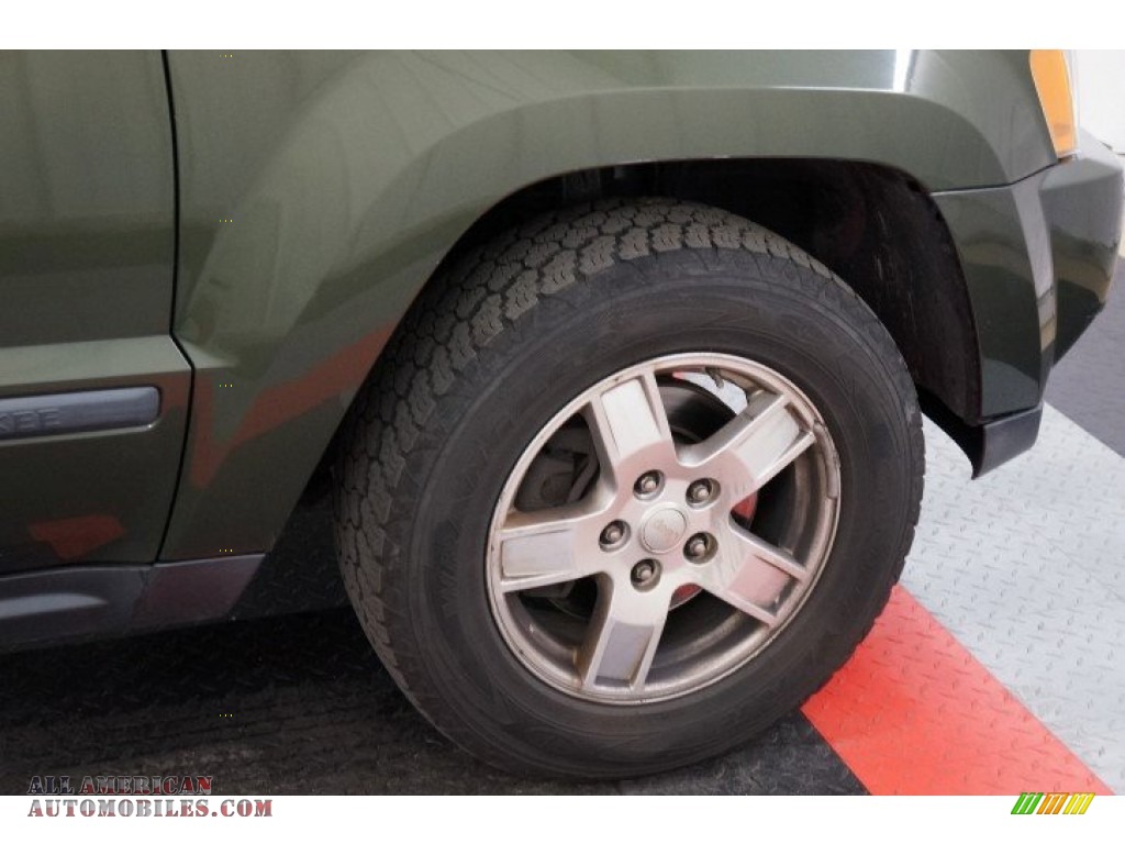 2007 Grand Cherokee Laredo 4x4 - Jeep Green Metallic / Medium Slate Gray photo #30