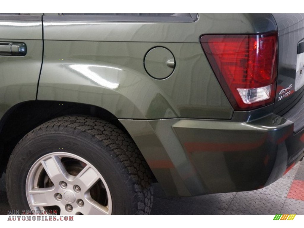 2007 Grand Cherokee Laredo 4x4 - Jeep Green Metallic / Medium Slate Gray photo #41