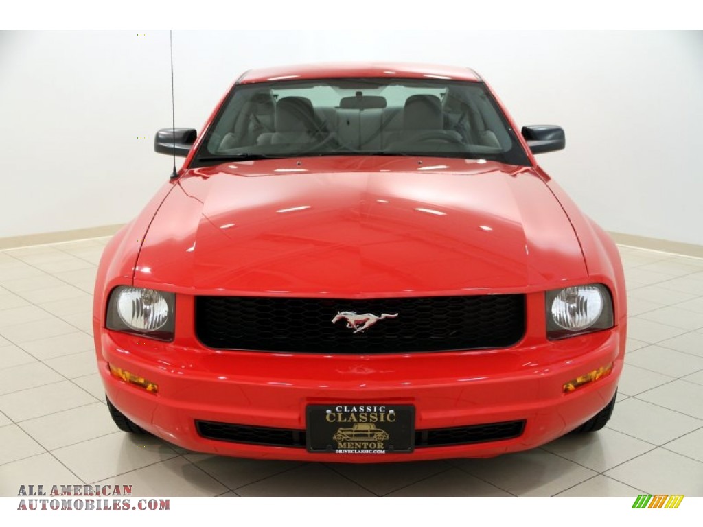 2008 Mustang V6 Deluxe Coupe - Torch Red / Light Graphite photo #2