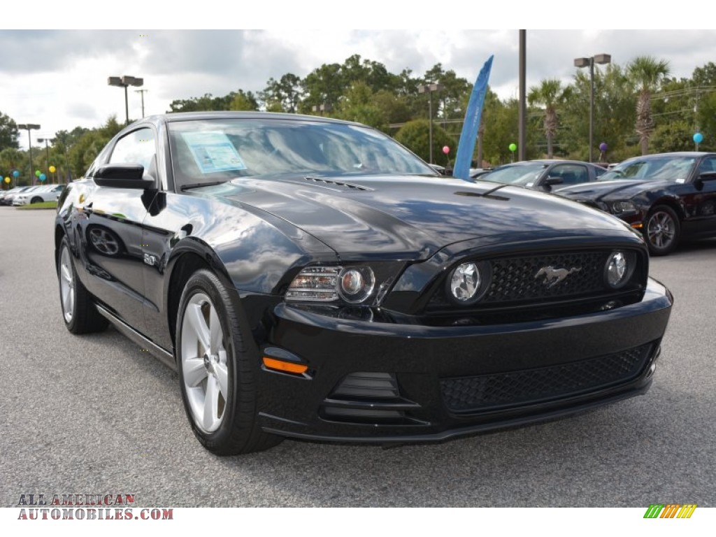 Black / Charcoal Black Ford Mustang GT Premium Coupe