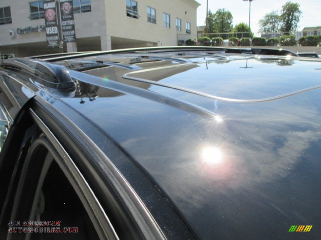 2011 Escalade Luxury AWD - Black Raven / Ebony/Ebony photo #39