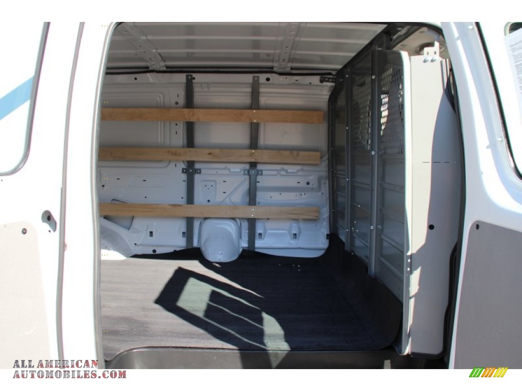 2013 E Series Van E250 Cargo - Oxford White / Medium Flint photo #24