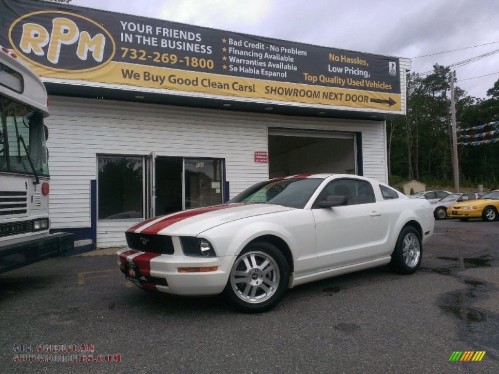 Performance White / Black/Red Ford Mustang V6 Premium Coupe