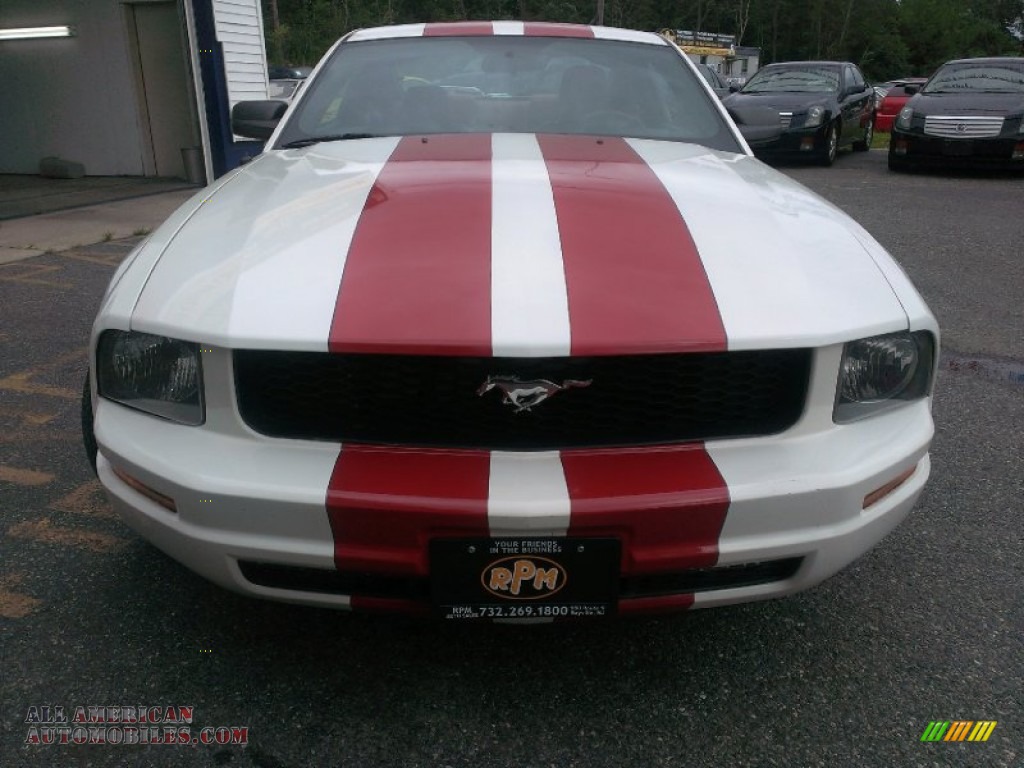 2007 Mustang V6 Premium Coupe - Performance White / Black/Red photo #2
