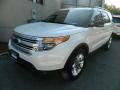 Ford Explorer XLT 4WD White Suede photo #3