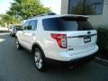 Ford Explorer XLT 4WD White Suede photo #5