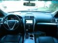 Ford Explorer XLT 4WD White Suede photo #19