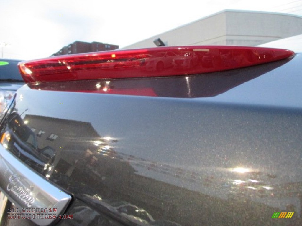 2013 XTS Platinum AWD - Graphite Metallic / Jet Black/Light Wheat Opus Full Leather photo #32