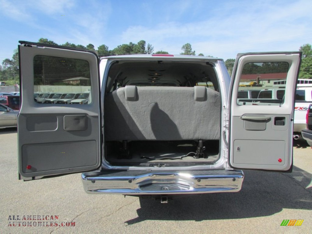 2013 E Series Van E350 XLT Extended Passenger - Ingot Silver Metallic / Medium Flint photo #8